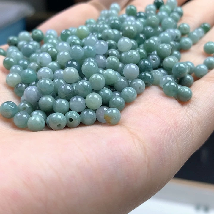 翡翠颈饰未镶嵌卡4.7翡翠100颗