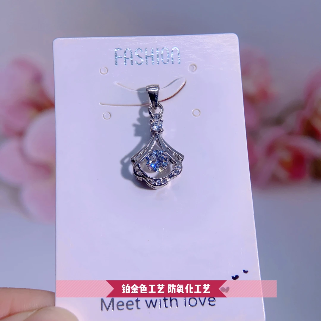吊坠足银合成锆石 小裙子精致小众吊坠足银990纯银铂金色防氧化