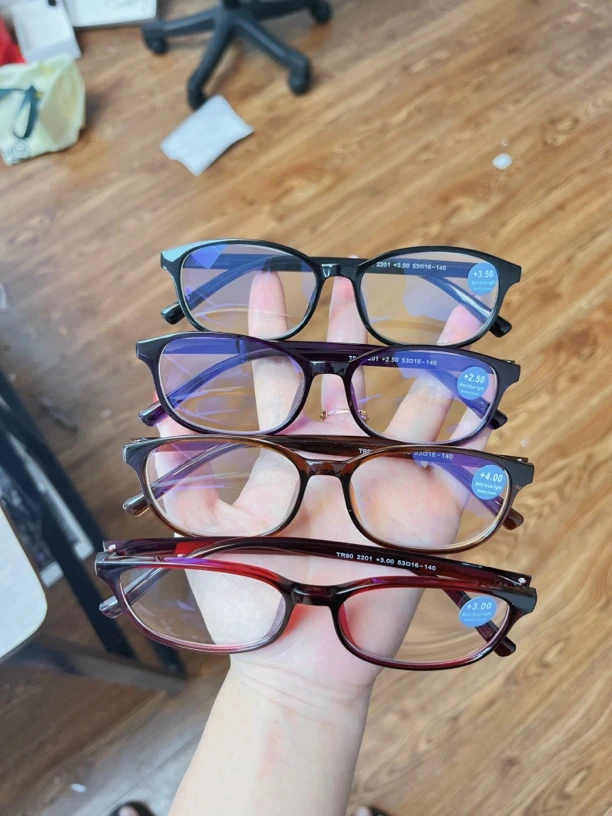 TR老花轻便款4个颜色老花镜框