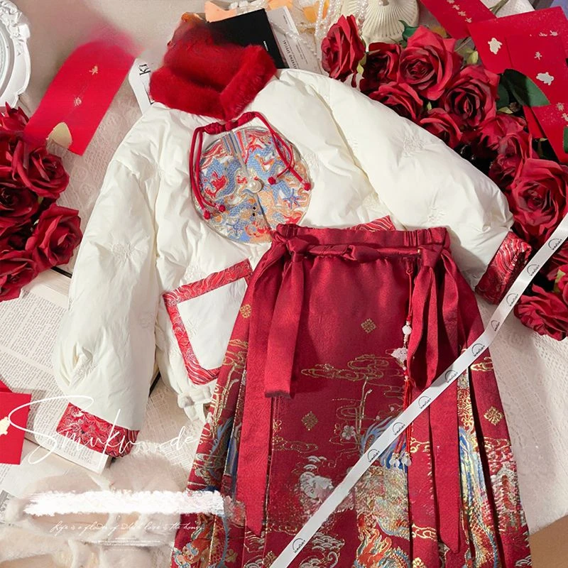 女童冬季龙腾九州汉服棉服2024新款中国风织金马面裙套装年服