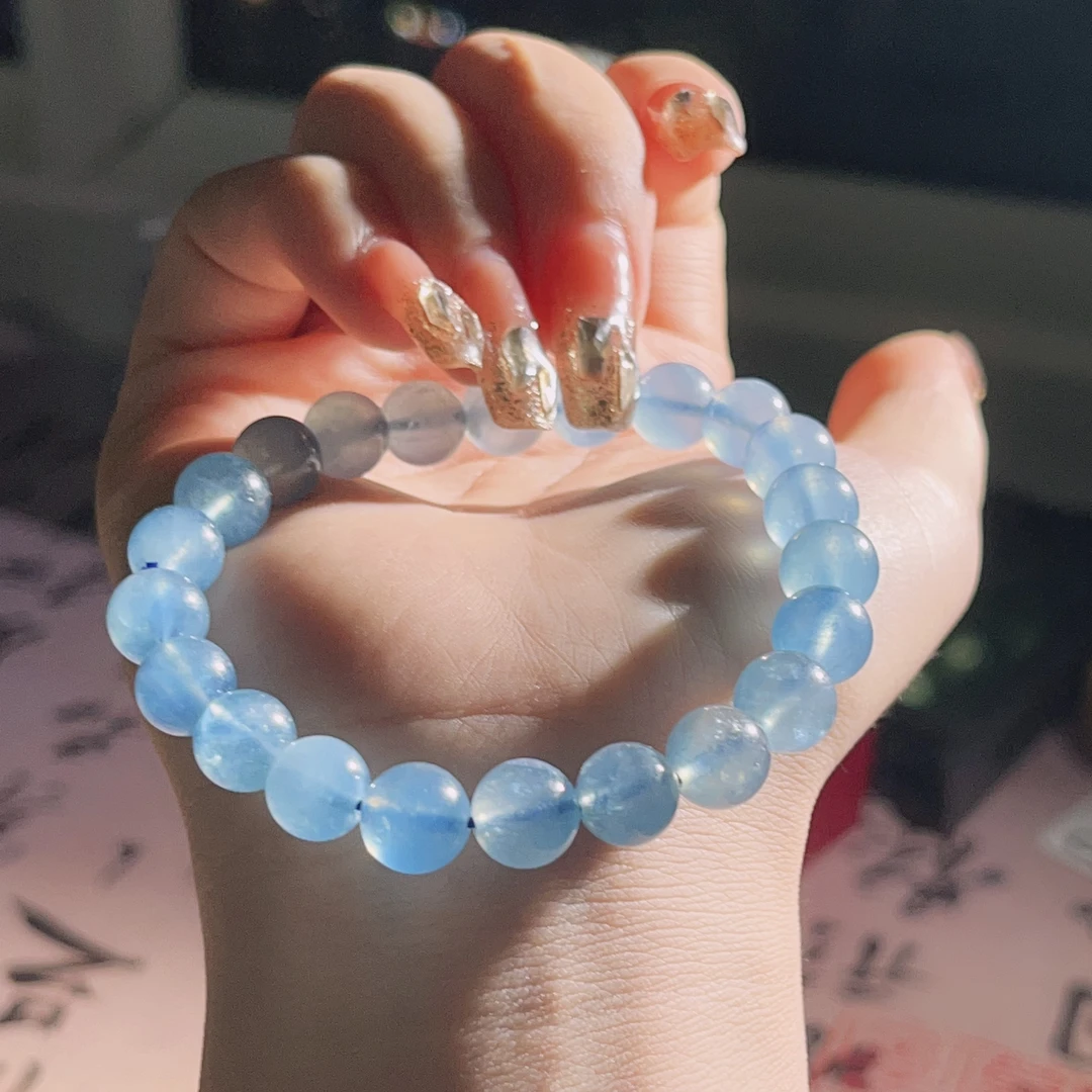 天然冰海蓝宝手串冰透海蓝宝男女蓝晶手链男女同款多样性发货