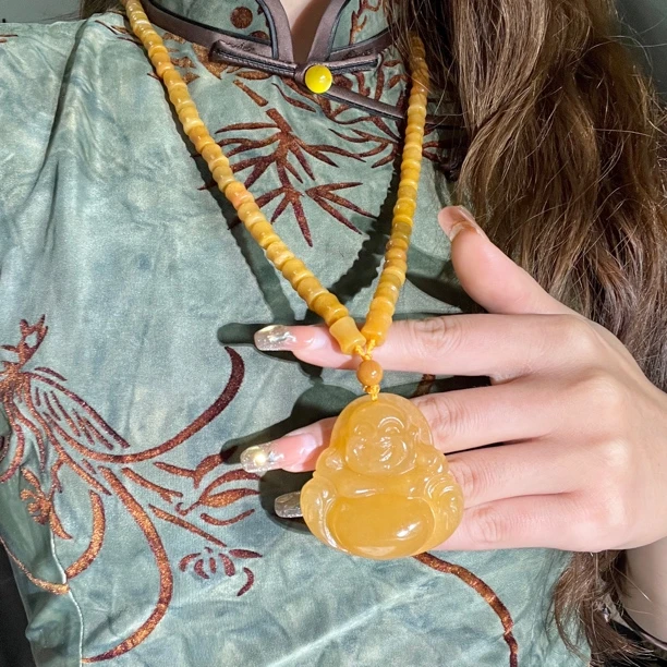新疆和田金丝玉大佛公毛衣链手工天然鸡油黄弥勒佛女款闺蜜女项链