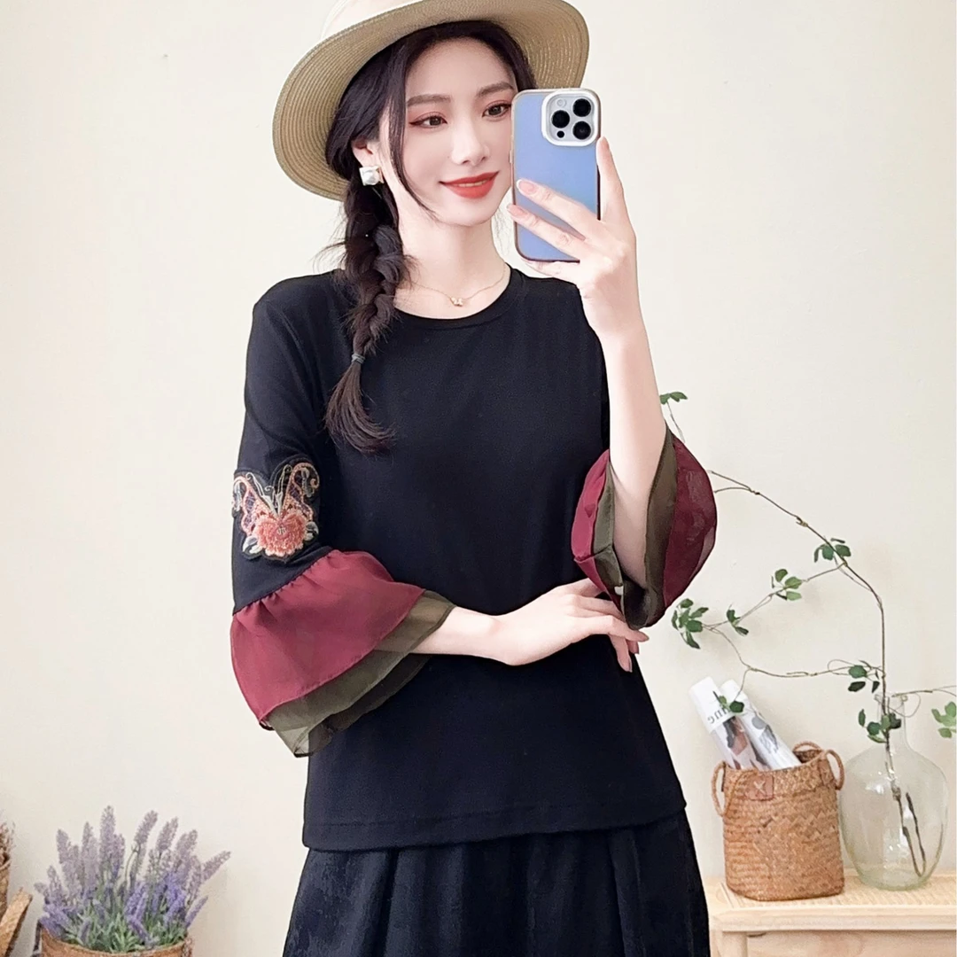 民族风圆领袖口刺绣打底衫133