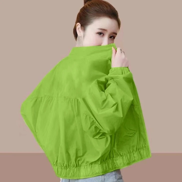 运动时尚夏季短款外套宽松防晒衣百搭户外休闲透气薄款连帽看球