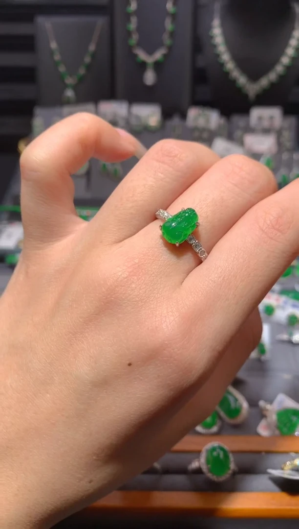 【闪购商品】翡翠戒指银S925镶嵌貔貅