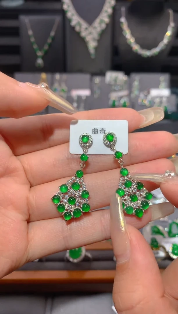 【闪购商品】翡翠耳饰银S925镶嵌蛋面
