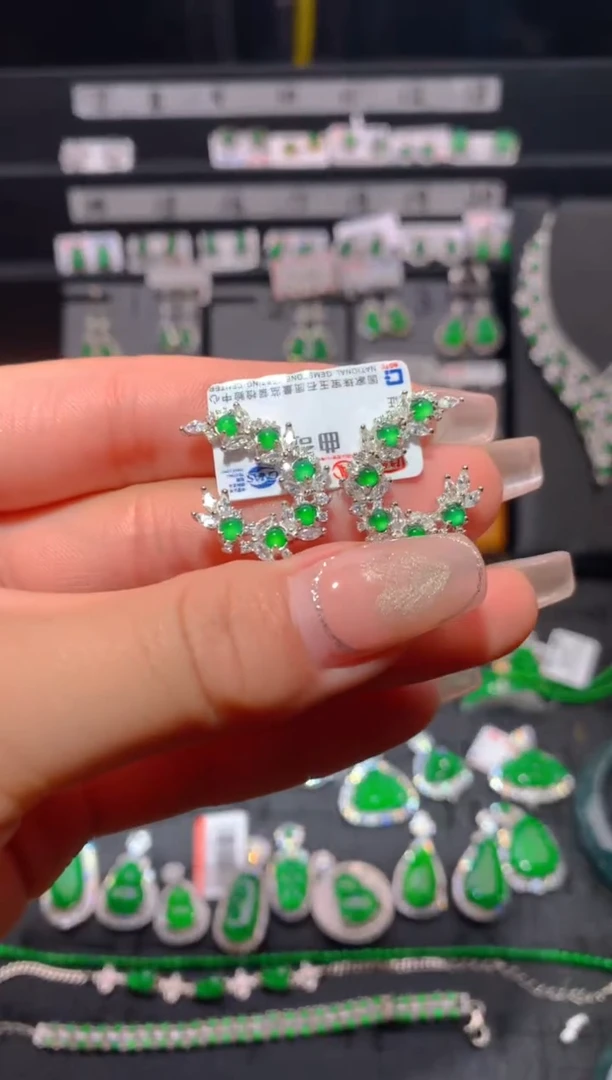 【闪购商品】翡翠耳饰银S925镶嵌蛋面