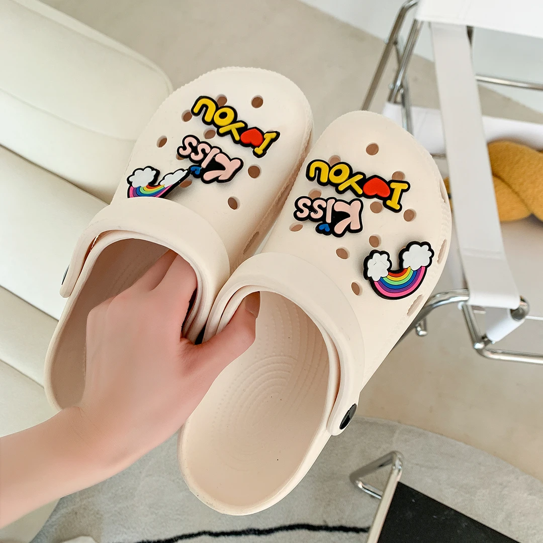 卡通洞洞鞋女夏季休闲外穿2022新款厚底两穿沙滩防滑包头半拖鞋