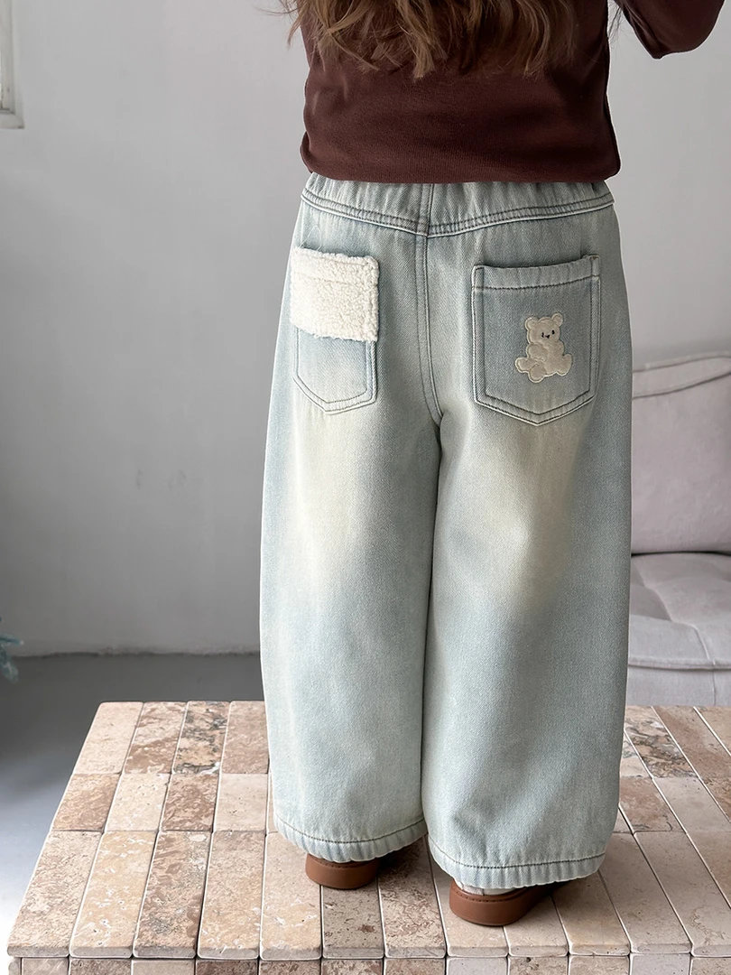 【现货】冬季女童加绒牛仔裤可爱小熊复古做旧磨白直筒裤子24A021