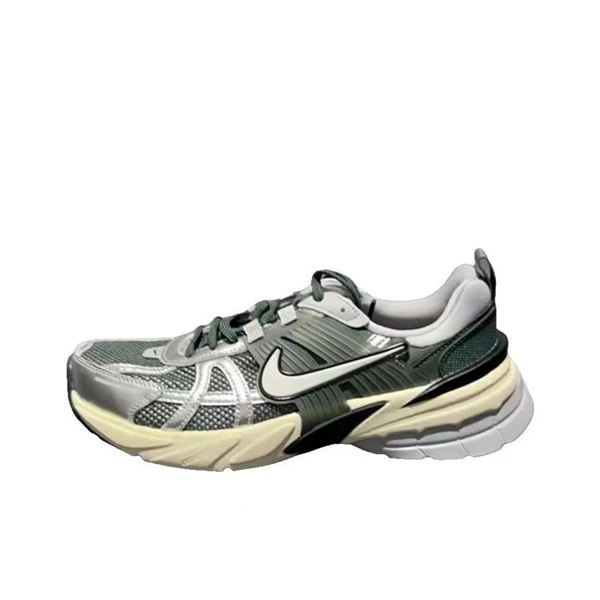 NIKE耐克V2K Run男子复古百搭运动跑步鞋2024新款HJ4497-300