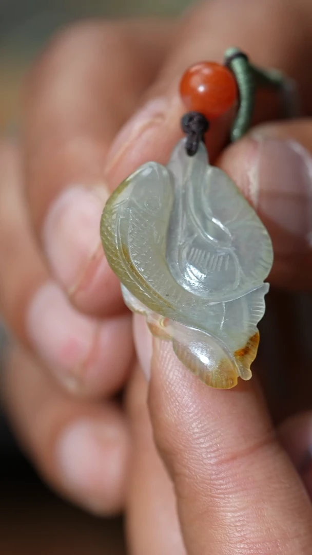 【闪购商品】翡翠颈饰未镶嵌鱼