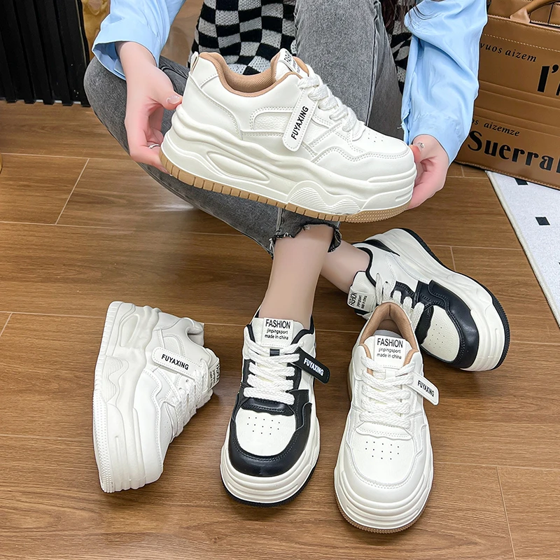 松糕鞋女2024春季新款厚底增高休闲板鞋面包鞋小白鞋子