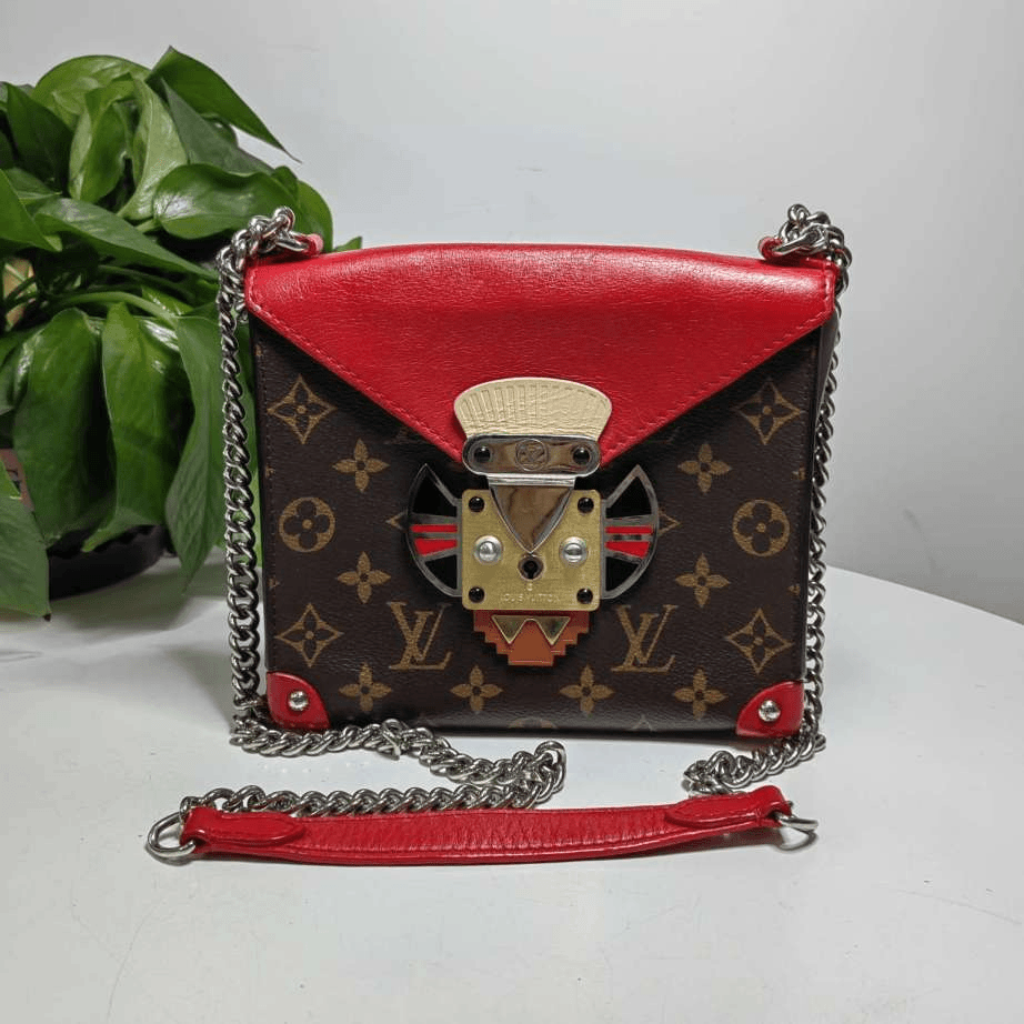 95新 LouisVuitton/路易威登 LV Mask 棕红：19x15x6编码7841448