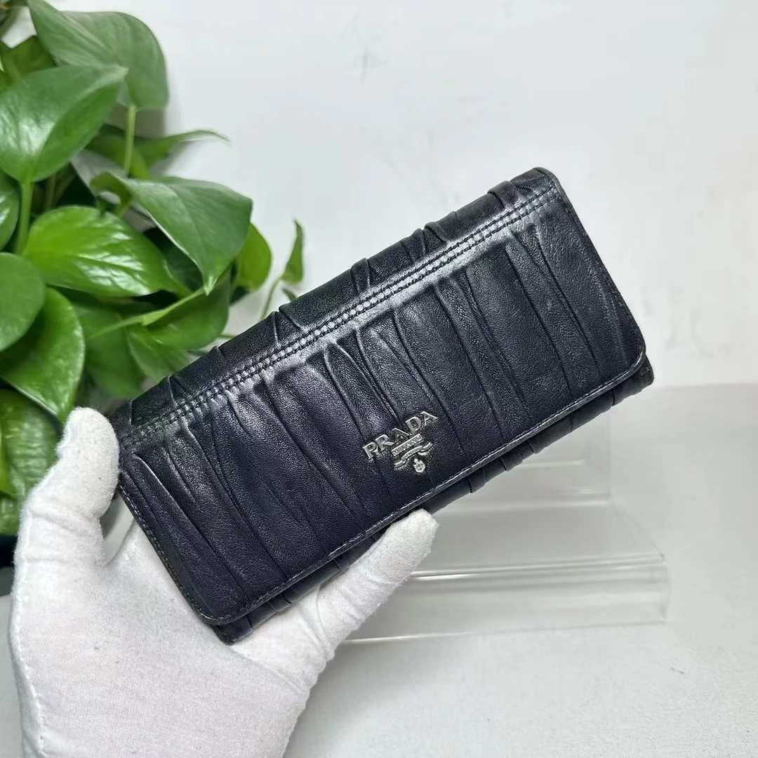 90新 Prada/普拉达 褶皱钱包18*8【中古精选】8826138