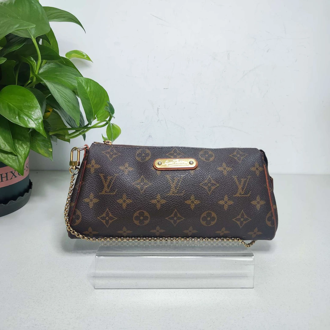 95新 LV 路易威登/10年尺寸：25x12 编码8284331