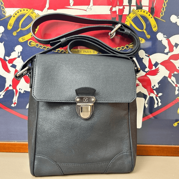 95新 LouisVuitton/路易威登 LV单肩包尺寸：26x20x7编码: 8808672