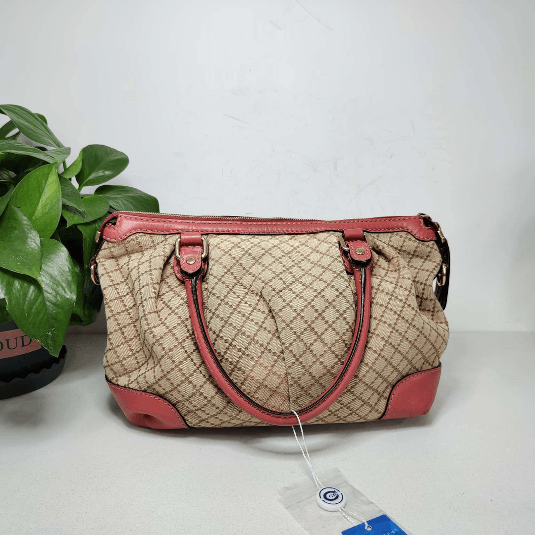 95新 GUCCI/古驰  【老板娘专属】 帆布尺寸：32x22x15编码: 8362920