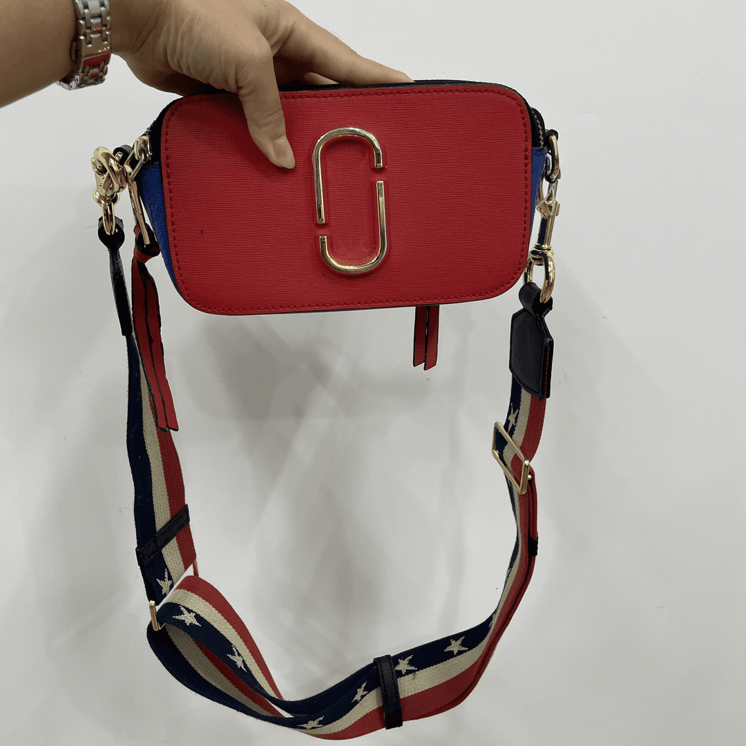 95新 Marc Jacobs/莫杰 莫杰 单肩包 尺寸:11x18x3 编码：9508