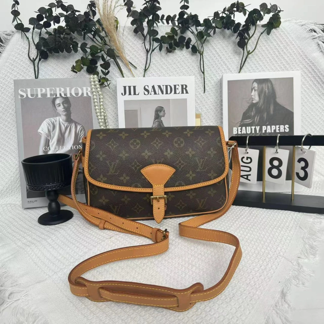 95新 LV 法棍包  尺寸：26x16 【中古精选】编号：9133139