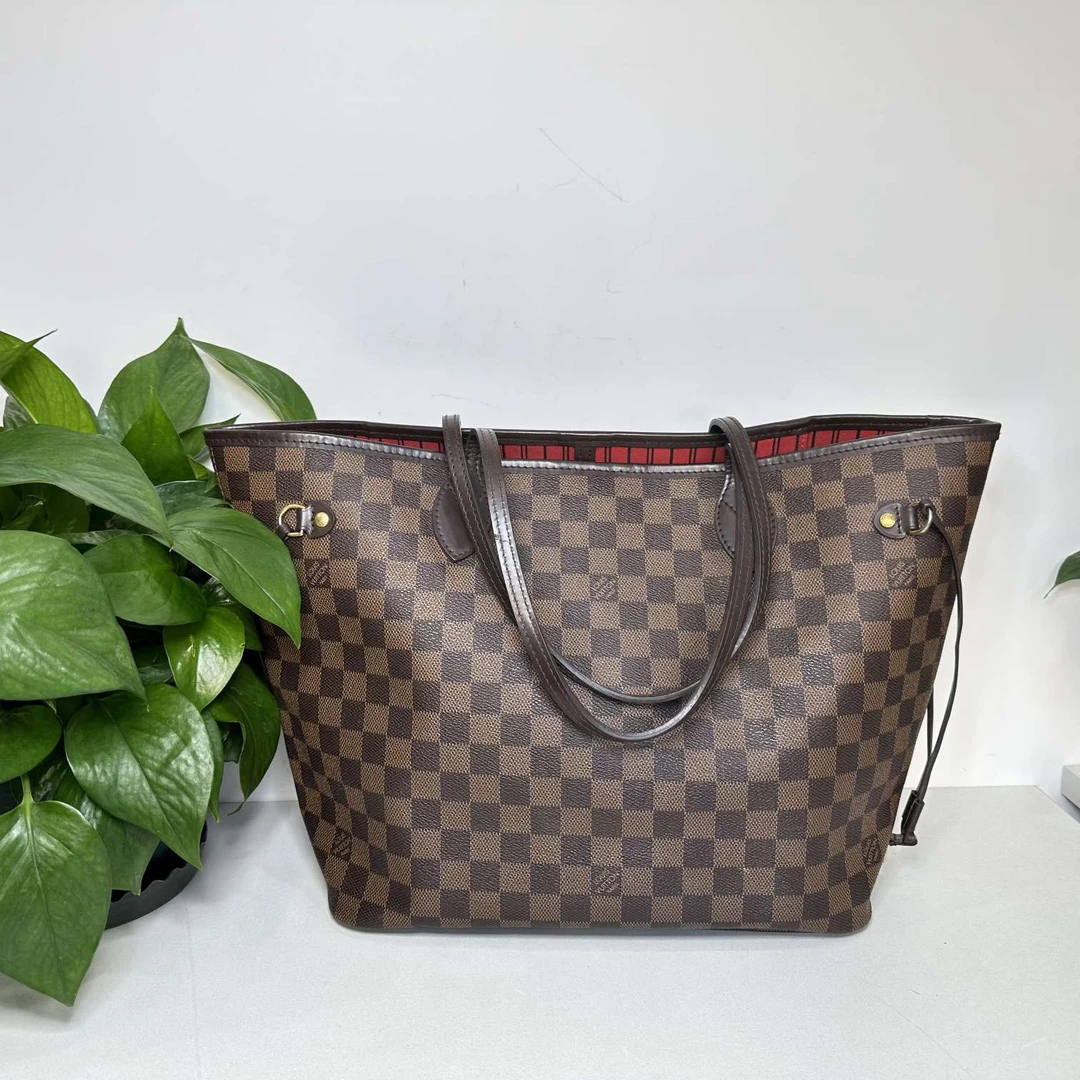 95新 LV LV 棕色棋盘格 购物袋 涂层帆布 31x28 x14 编号：7962370