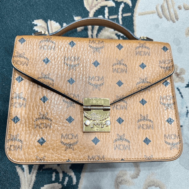 90新 MCM 5158 mcm干邑色邮差包