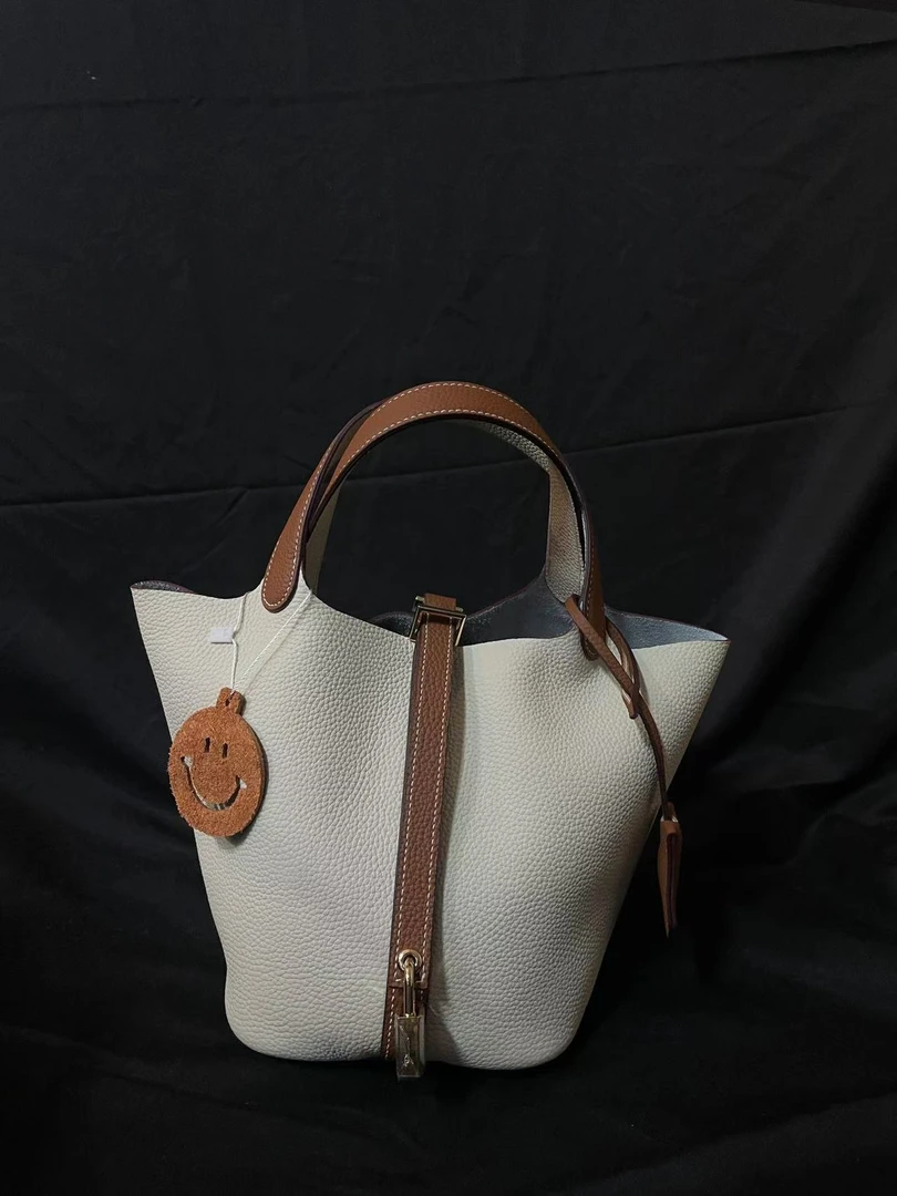 LQ-WITH-QUEEN真皮女包棕拼白篮子