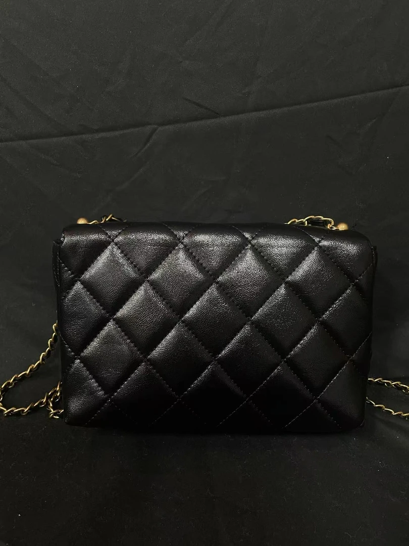 LQ-WITH-QUEEN真皮女包珍珠菱格黑色