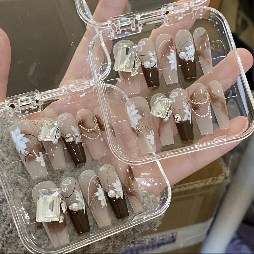 【柏林】——晚晚纯手工穿戴甲