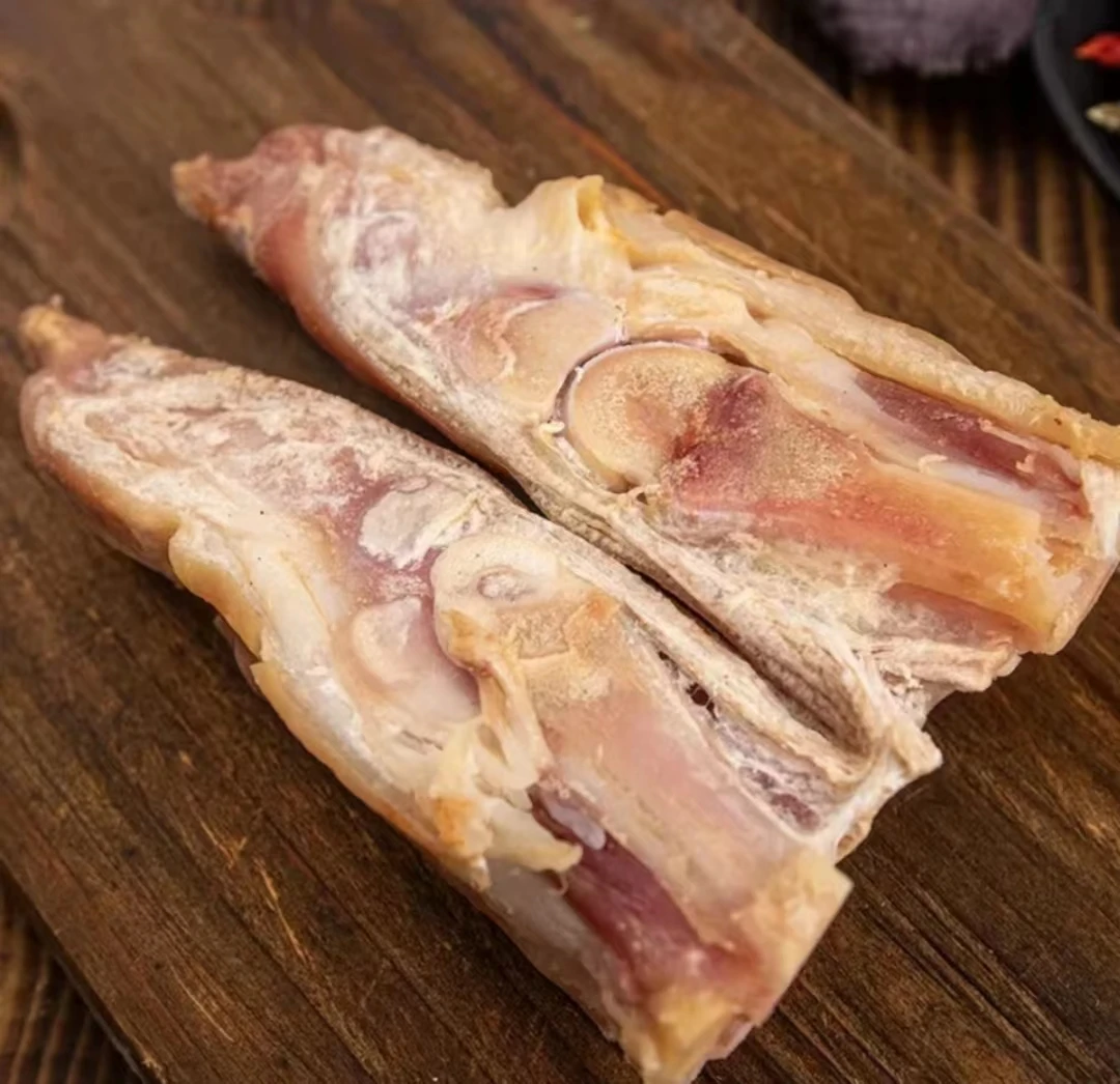 腊猪蹄纯手工腌制干净卫生烹饪方法煮熟直接食用自然晾晒口感咸香