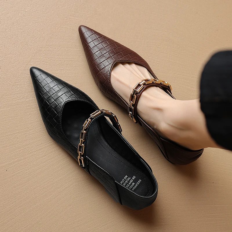 头层牛皮尖头单鞋女平底2025真皮浅口玛丽珍鞋新款金属链条小皮鞋