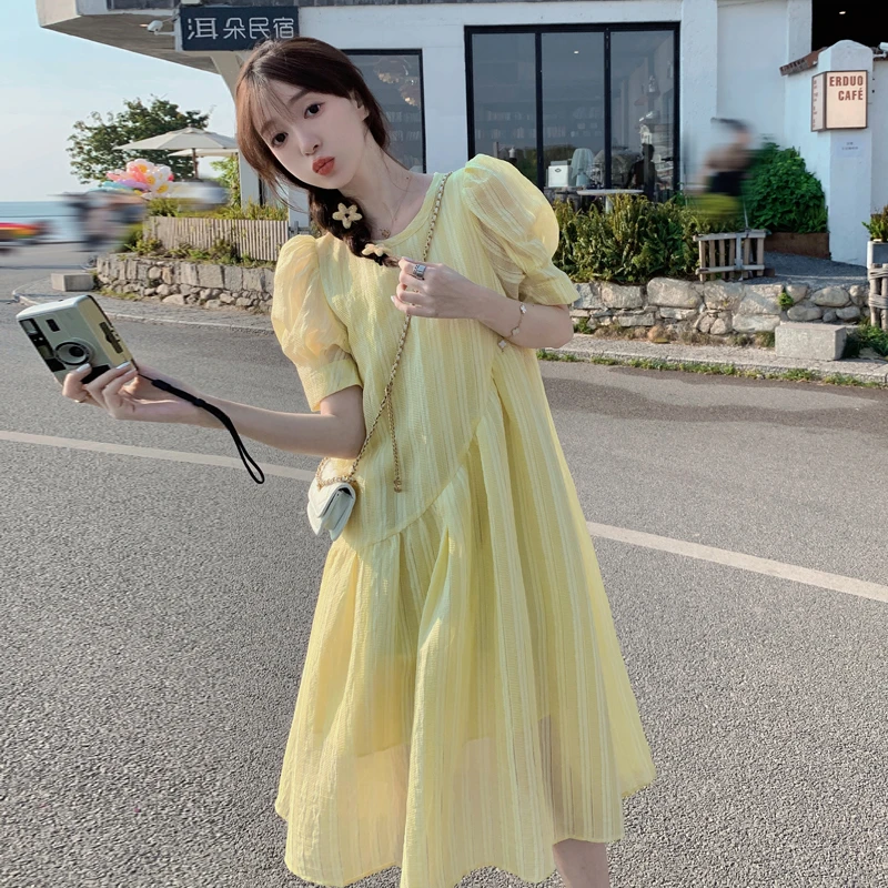 2025夏季新款连衣裙女设计感小个子气质时尚洋气甜美减龄中长裙子