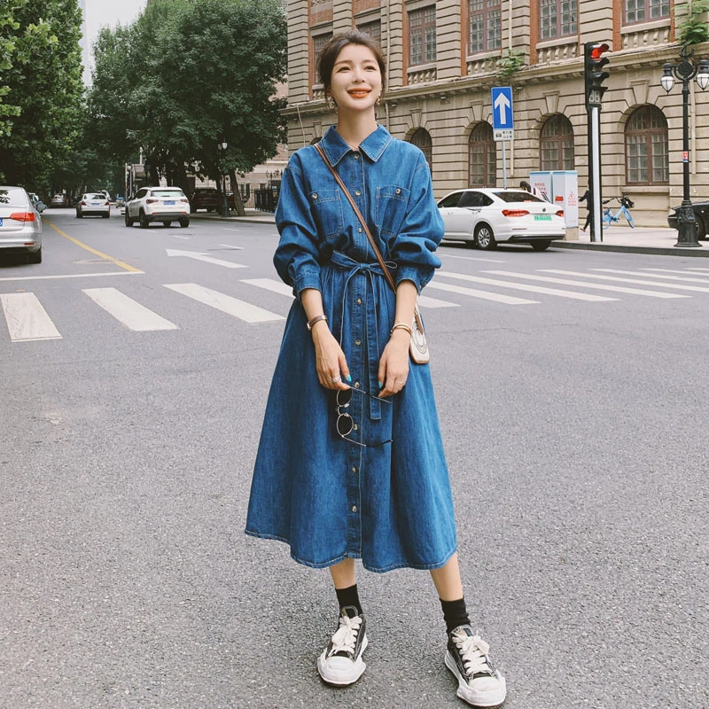 复古牛仔连衣裙女2025新款秋季港风设计感小众休闲收腰显瘦衬衫裙