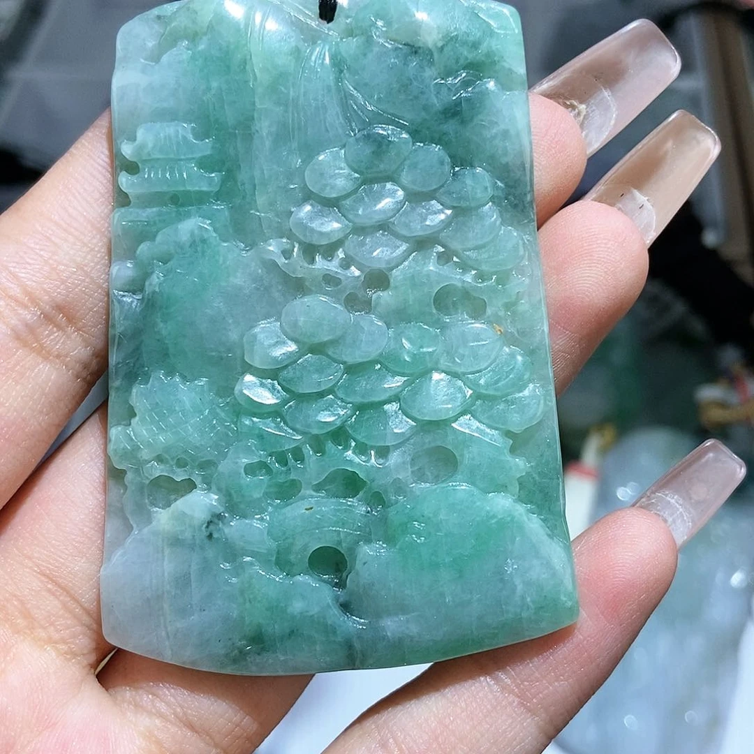 翡翠颈饰未镶嵌翡翠