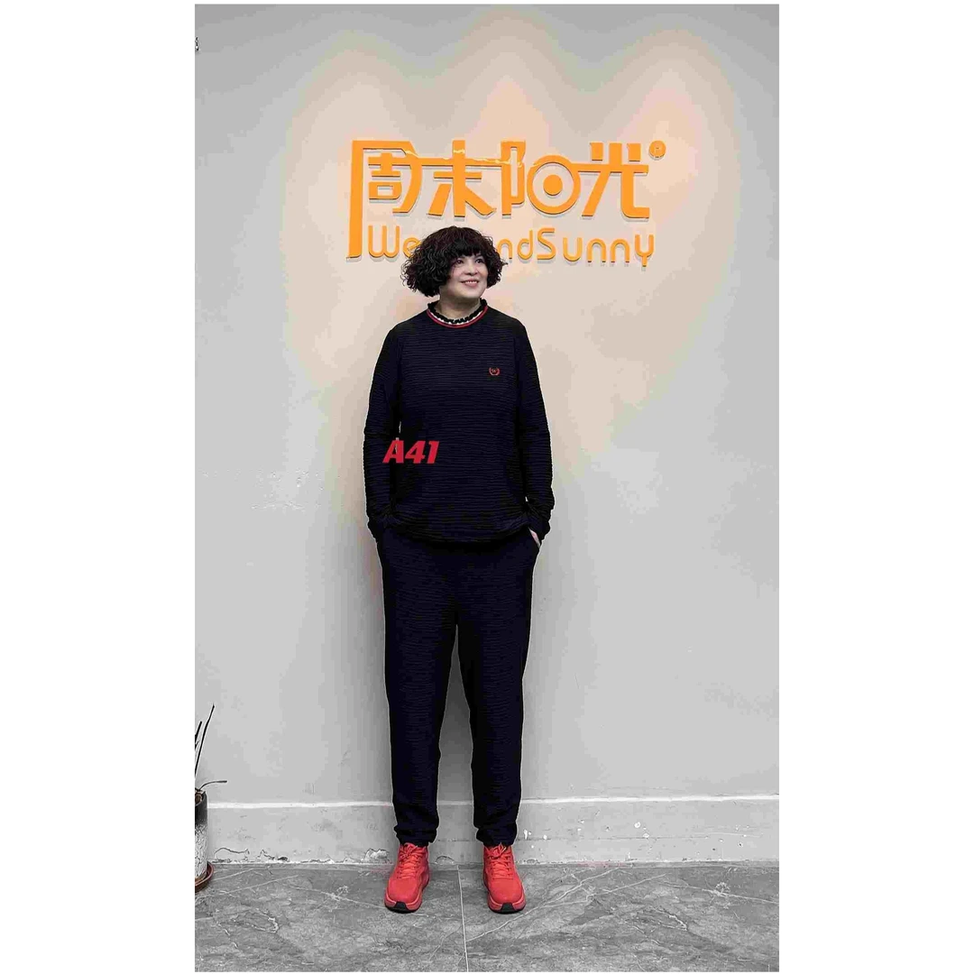 A41女装带帽针织长袖T恤