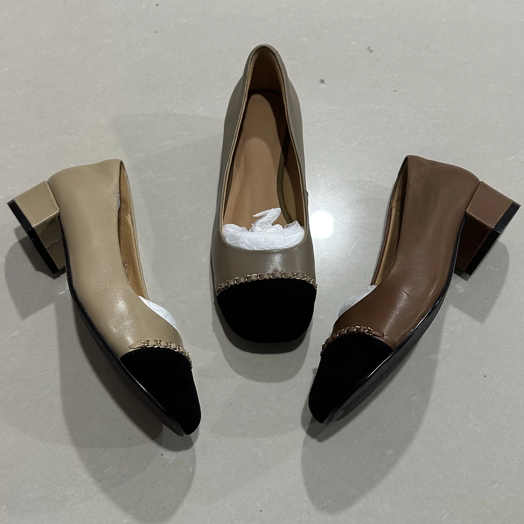 A861三个颜色黑灰拼接链条中跟时尚好穿女单鞋偏大半码轻奢百搭