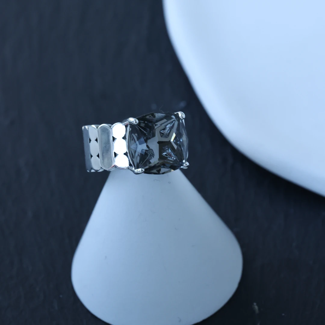 925银合成锆石戒指 【方糖】925银小众设计师气质简约...陆人甲乙丙