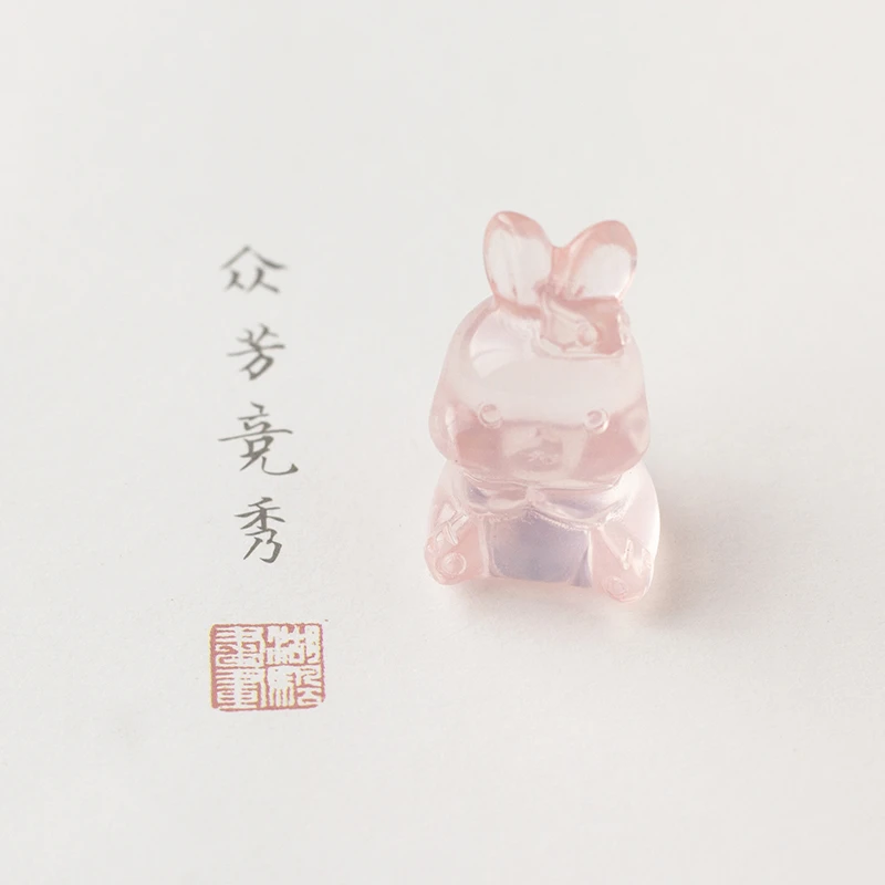 【木槿槿】天然粉水晶兔子手工雕刻摆件——YW1121