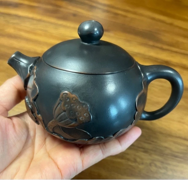 紫陶手工浮雕莲藕西施壶180cc