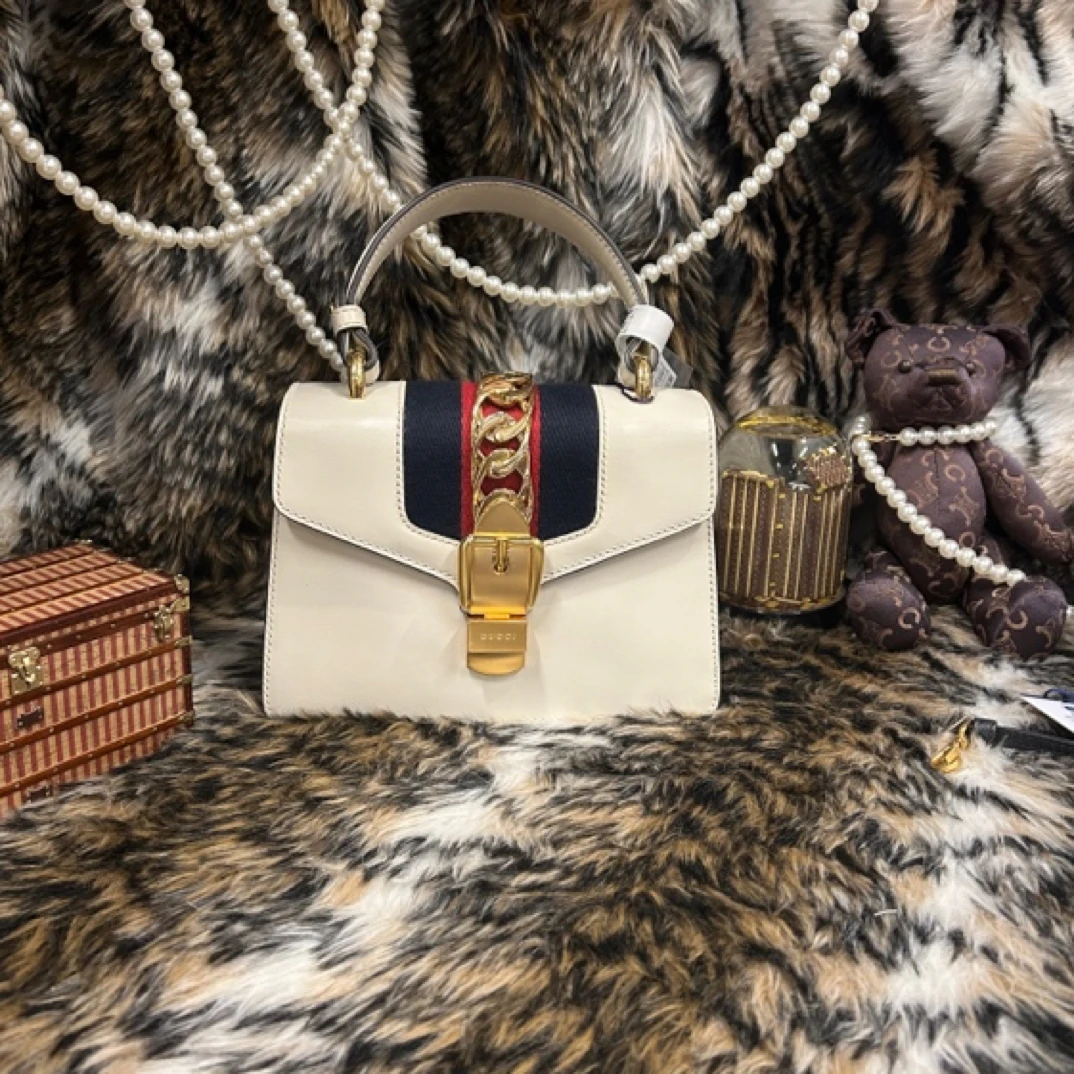 95新 GUCCI/古驰 茉上/白色小号手提塞尔维亚（缺一根肩带）