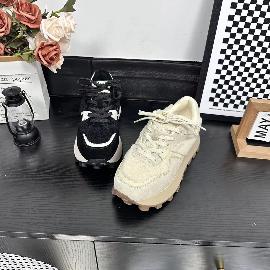 秋冬新款潮流时尚女鞋休闲鞋阿甘鞋加绒保暖冷粘工艺6876-90