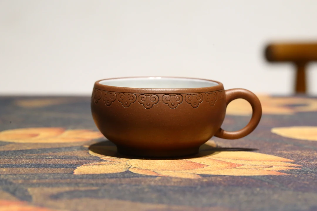 宜兴黄龙山原矿回流白釉如意杯陶瓷主人杯手制纯手工全手工茶具