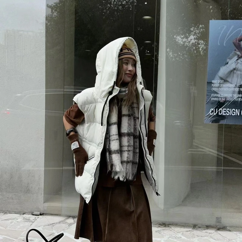 深圳南油高货设计师款常规款显瘦洋气戴帽外套马夹