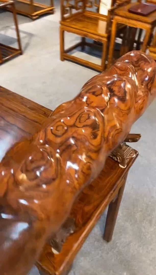 【闪购商品】花梨木类木雕横财一根