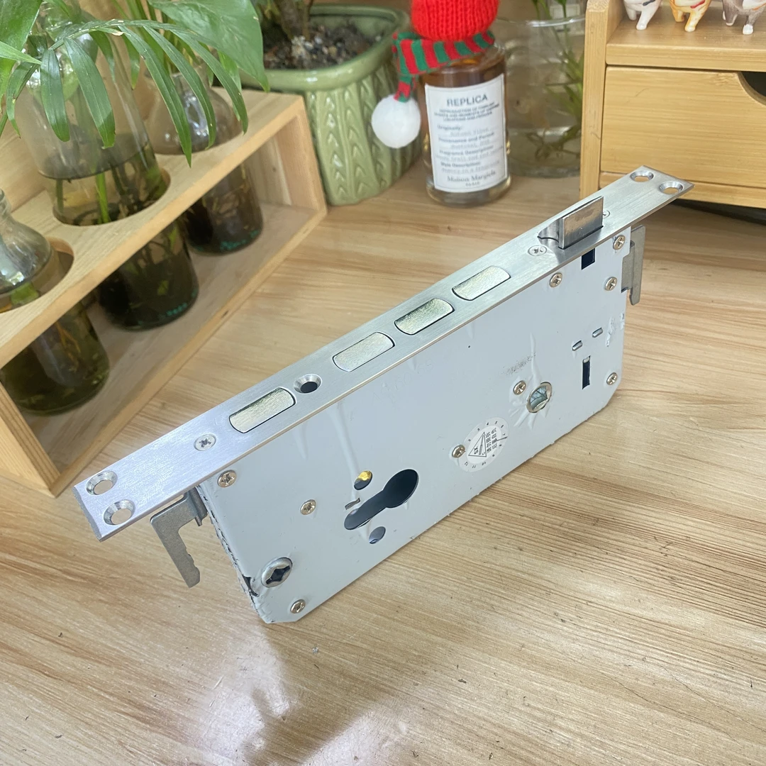 （拍一发十）联动防卡锁体24x240钢片钢舌指纹锁专用智能锁体