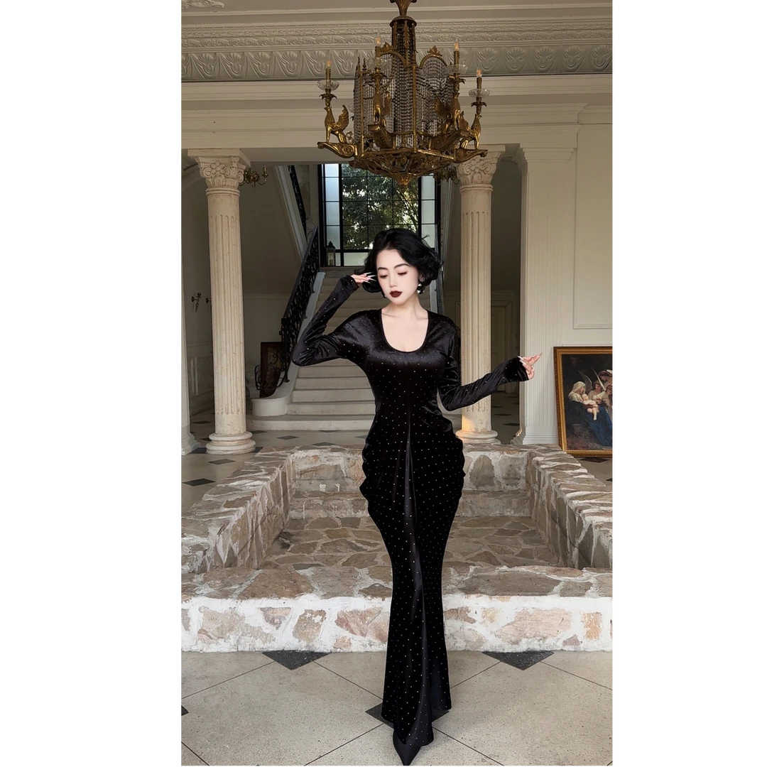 LYXJ【雅典纳旋律】秋冬烫钻法式收腰连衣裙11531