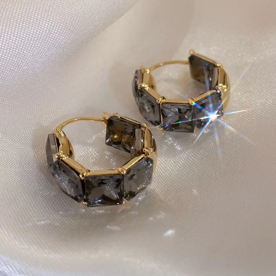 法式复古耳环女小众设计感高级轻奢气质耳扣2023年新款潮个性耳饰