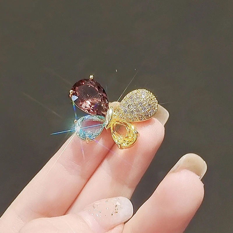 日韩新款彩色蝴蝶胸针甜美少女感领针别针夏季开衫秋冬气质配饰女