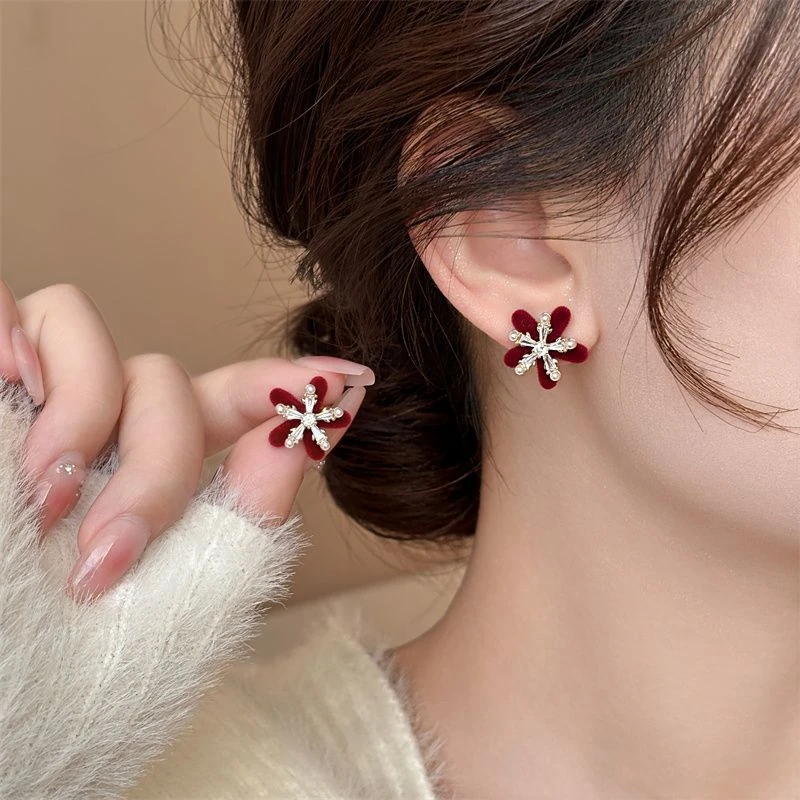 合金耳饰 法式丝绒雪花耳环秋冬2024新款小众高级感新年红色耳饰