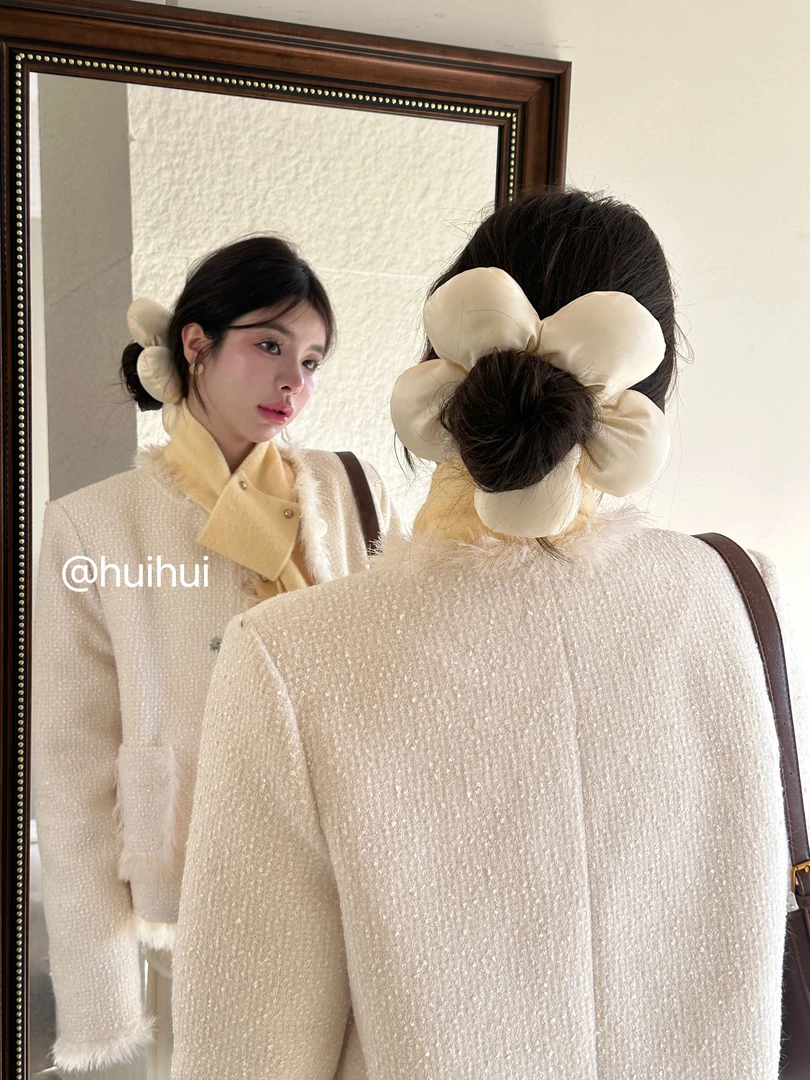 【HuiHui】韩国芝芝奶酪丝滑软软面包感花朵发圈大肠圈发饰 （A1299)