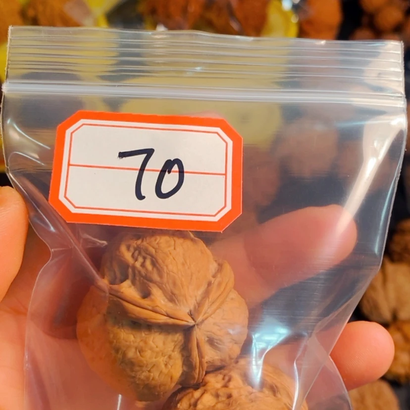 【闪购商品】木质核雕L*